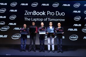 Left to Right - Leon Yu - Regional Director - Asus India, Prakash Mallya –Vice President and Managing Director (Sales & Marketing Group) – Intel India, Rex Lee - General Manager – APAC - Asus, Arnold Su - Consumer No