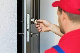 If you live in the area and are looking for a good locksmith service provider, there are a number of options that you can choose from. You can find both mobile locksmiths and office locksmiths that