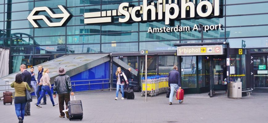 Getting From Schiphol to Amsterdam