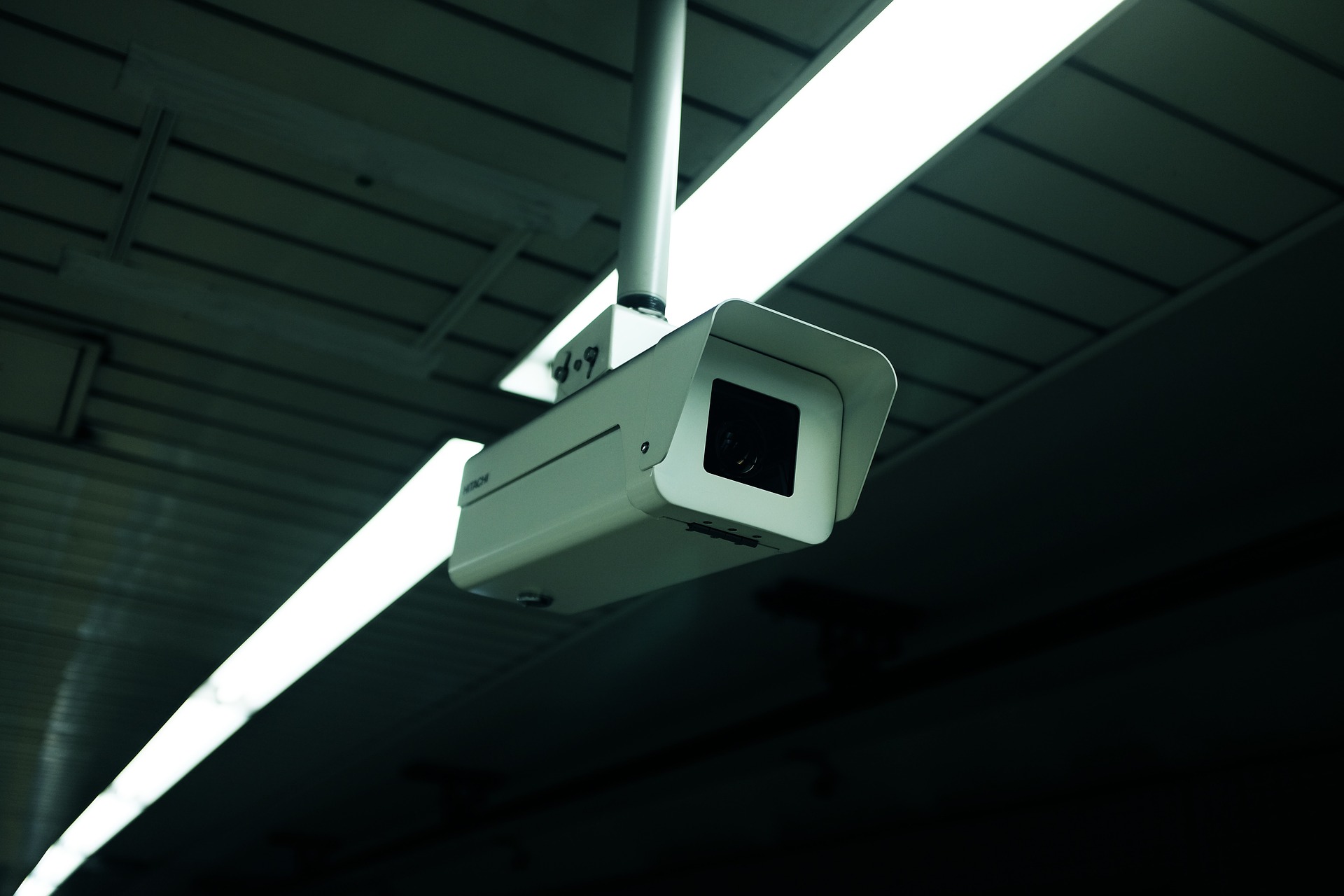 Why You Need to Install a Security Camera for Your Home or Business?