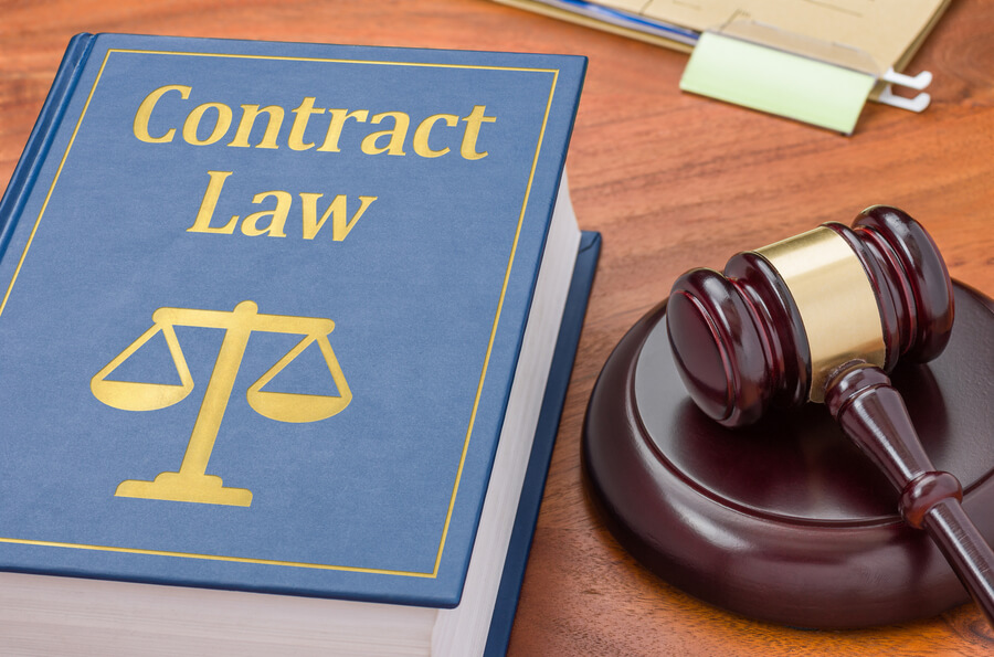 Understanding the Role of a Contract Lawyer