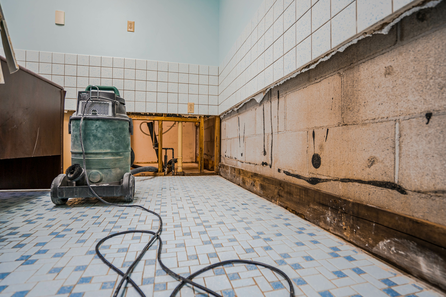 Weekend Disaster: Water Damage Restoration After Leaving the Bathtub Filling