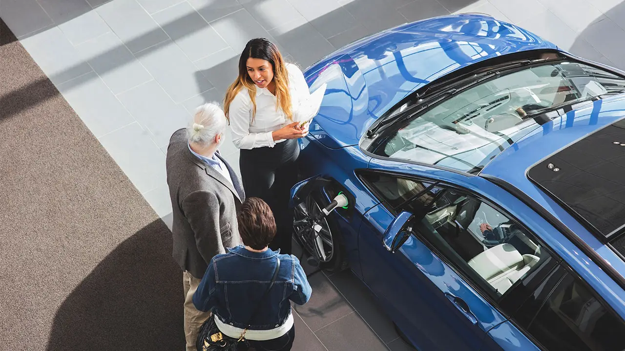 Top Tips for Buying a Car from a Car Dealer in Anaheim