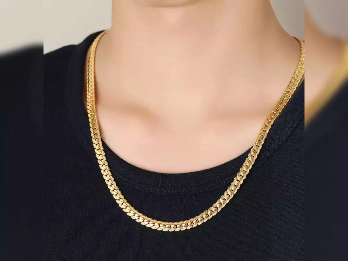 5 Reasons Why Every Stylish Man Should Own a Gold Chain