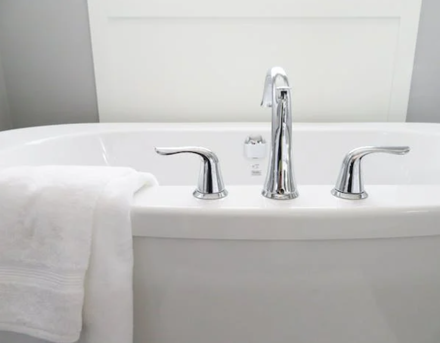 Maintenance Tips for Different Bathtub Materials: Keeping Your Tub in Pristine Condition
