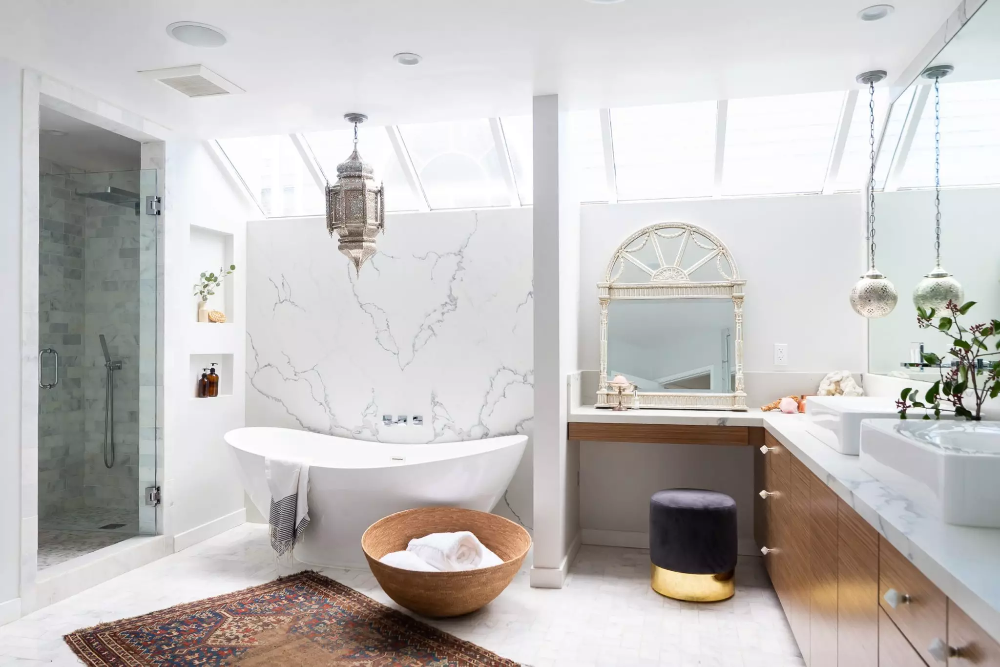 Choosing The Perfect Bathtub, Shower, And Sink for Your Home
