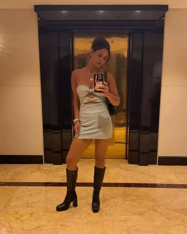 Aisha Sharma Post Shows Her Style and Sense of Humor