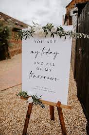 The Ultimate Guide to Wedding Welcome Signs