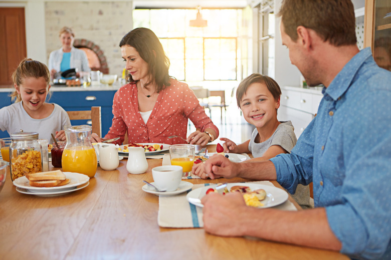 7 Reasons To Eat Eggs Daily