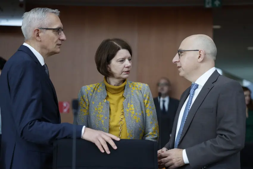Germany Spy Chief Warns of Imminent Russia-NATO Military Confrontation